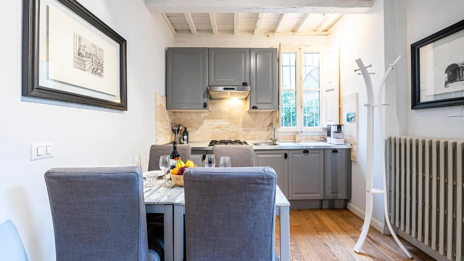 Suite In Pz. Michelangelo: Due Camere Con Due Bagni Florence Apartment